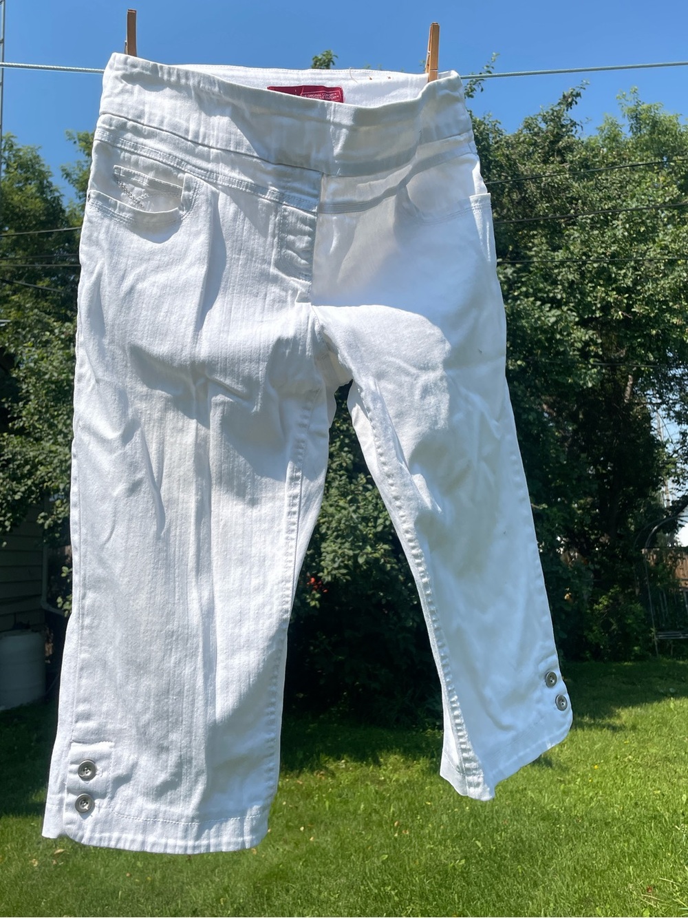 Vintage White Capri Pants